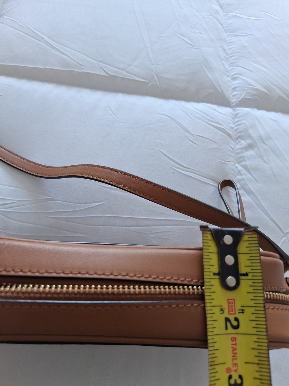 Michael Kors Jet Set Girls Crossbody Bag. - Picture 10 of 11